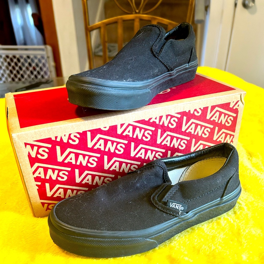VANS•KIDS CLASSIC SLIP ON•BLACK